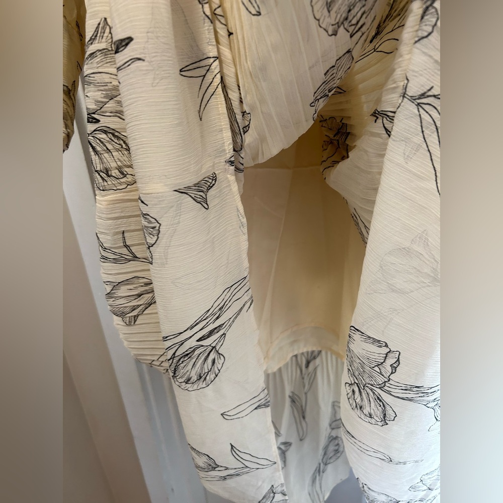 A New Day Cream Floral Dress- Size M - Picture 5 of 6